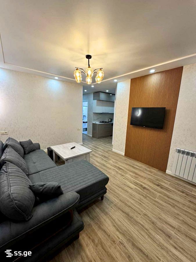 D. Mamuladze st. 31 - 3 rooms