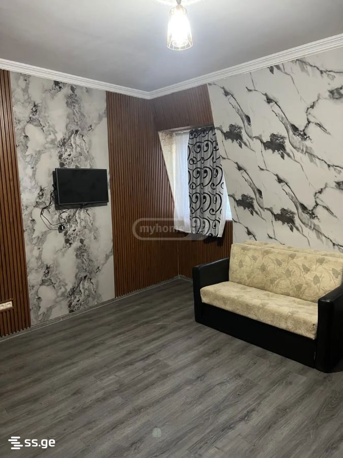 220 - 4 rooms