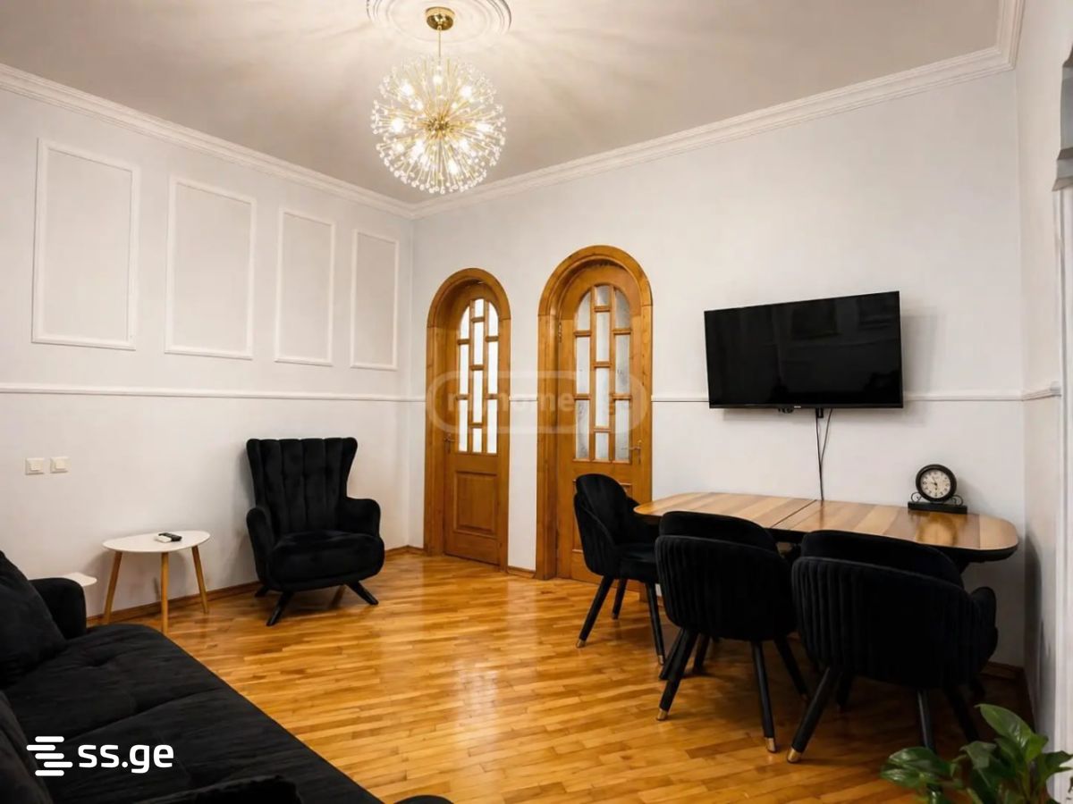 Sh. Rustaveli Ave. 59 - 3 rooms