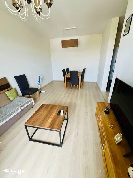 Bob walsh st. - 3 rooms