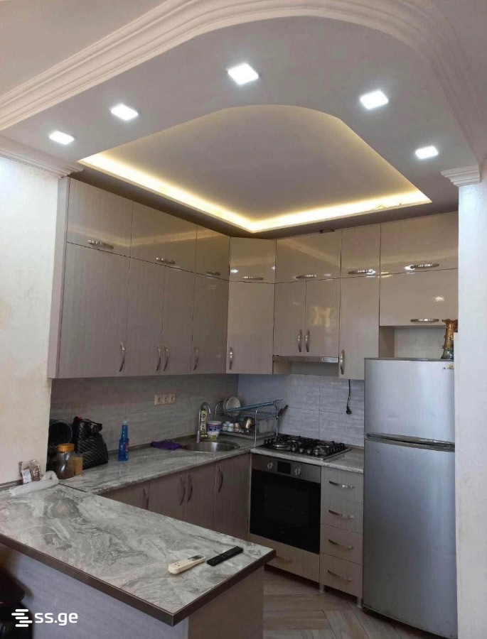 Leonidze st. 5 - 3 rooms