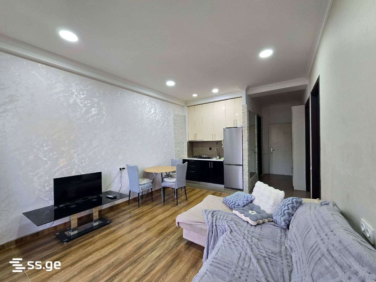 O.Lortkipanidze st. 4 - 3 rooms