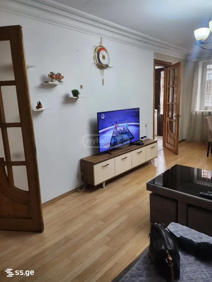 gagarin st. - 3 rooms