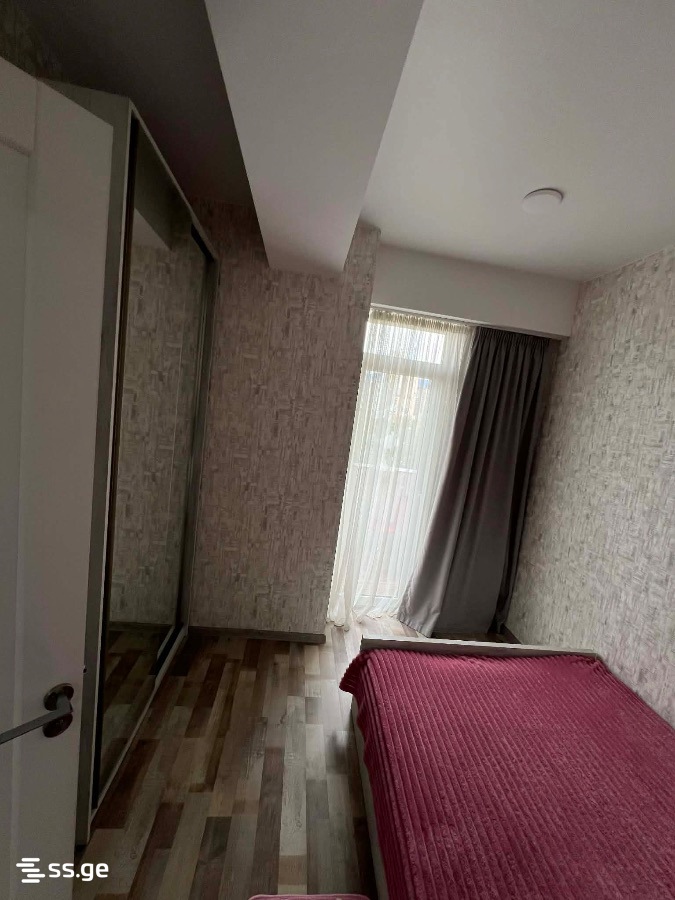giorgi brtskinvale st. 8 - 3 rooms