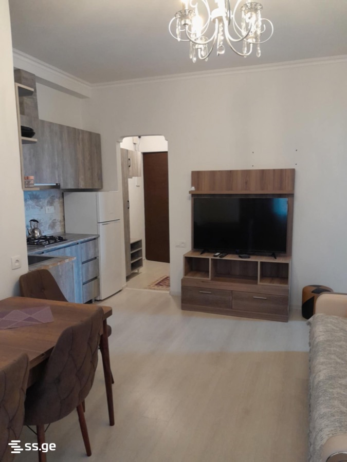 Bagrationi str. 28 - 3 rooms