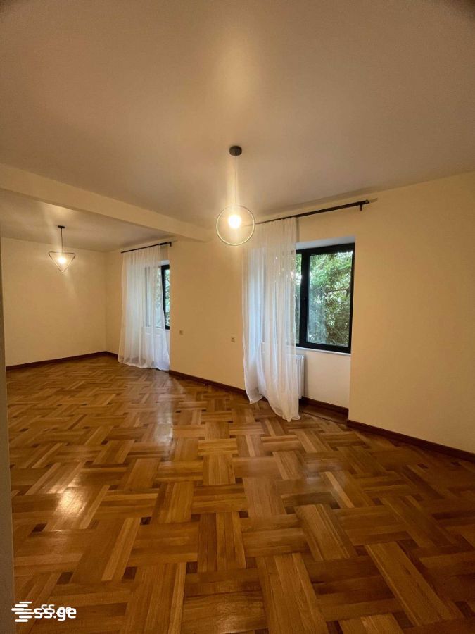 nucubidze st. - 5 rooms