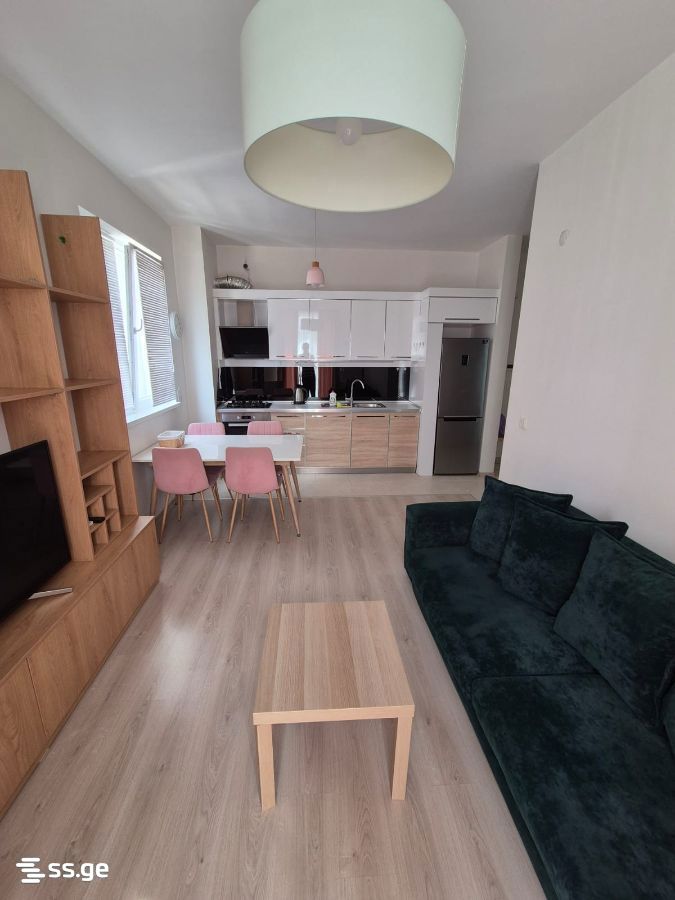 Bob walsh st. - 3 rooms