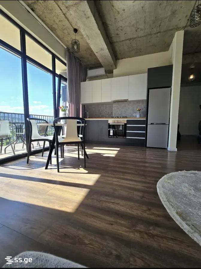 Holbruki st. 9 - 3 rooms