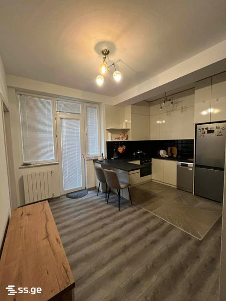 Beri Gabriel Salosi Ave. - 3 rooms