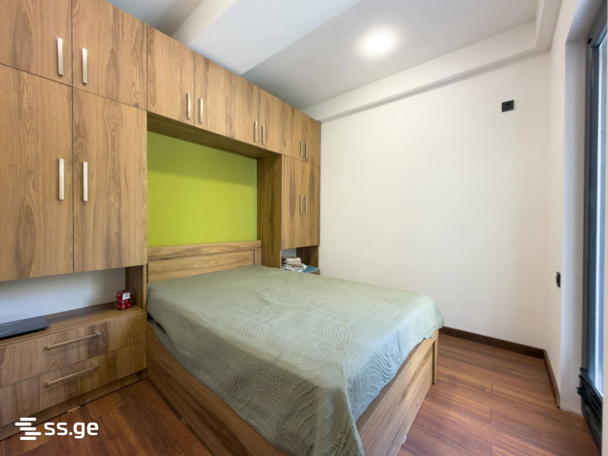 z. anjaparidze st. 8 - 3 rooms