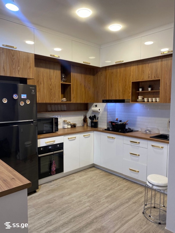 100 - 3 rooms