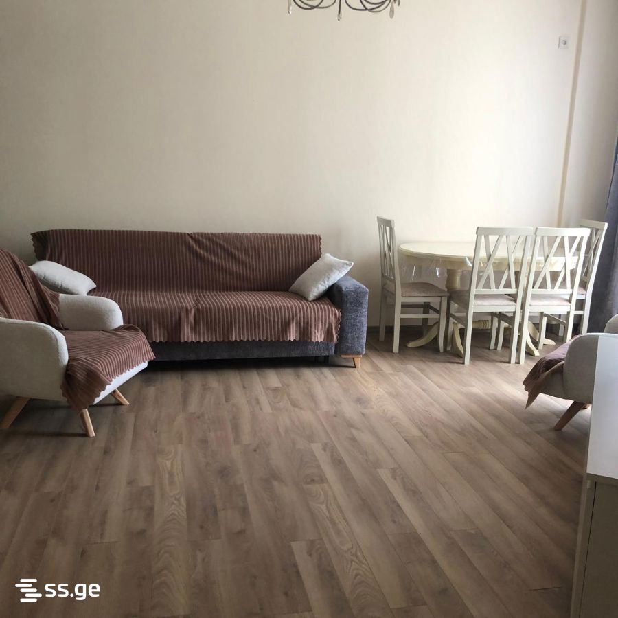 universiteti st. 2 - 3 rooms