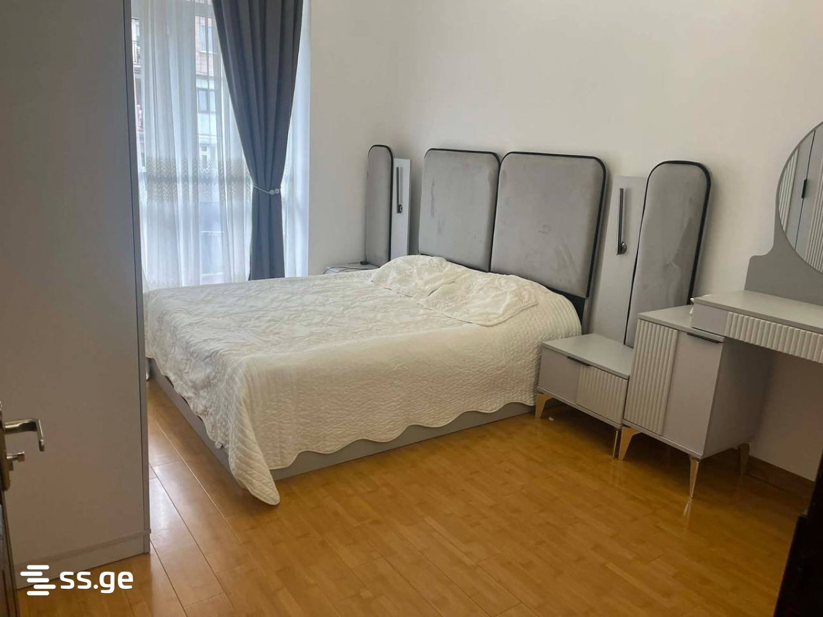 Z. Gorgiladze Street 88 - 3 rooms