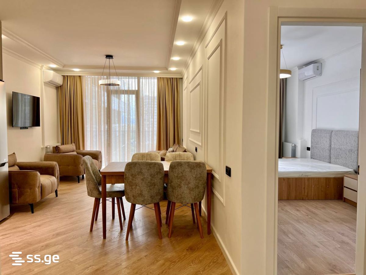 6 - 3 rooms