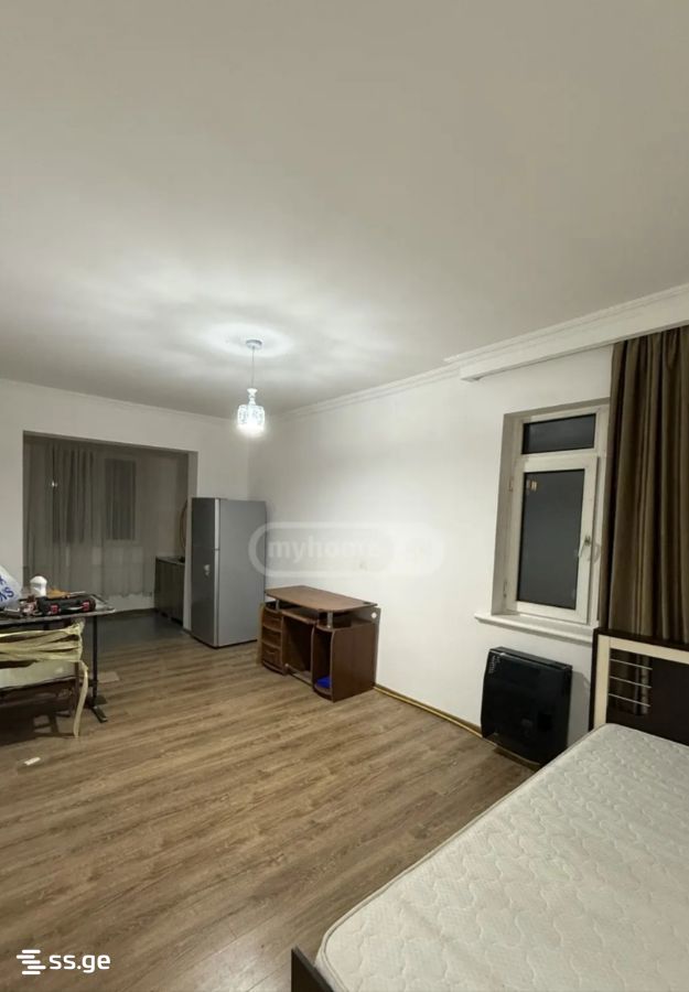 7 - 1 rooms