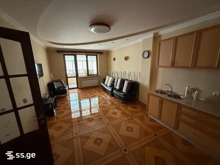 Heroes Square - 5 rooms