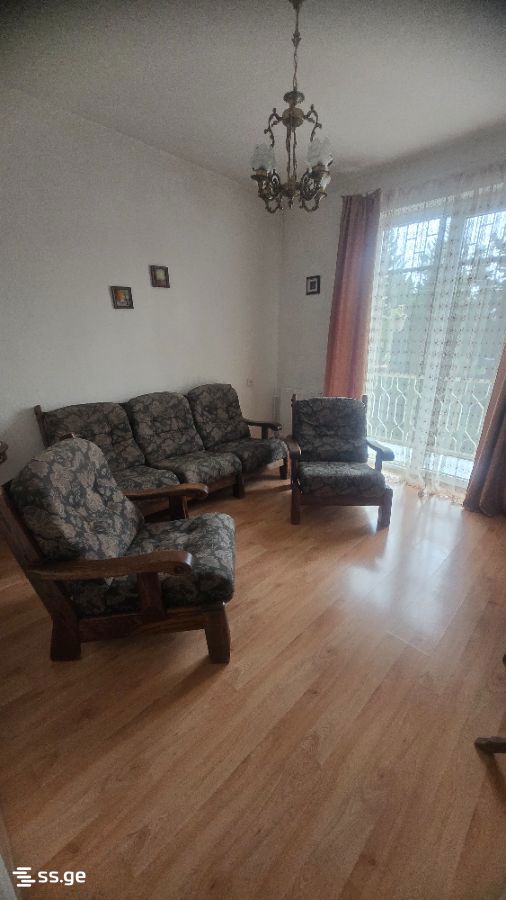 Mirian Mephe st. 27-ე - 4 rooms
