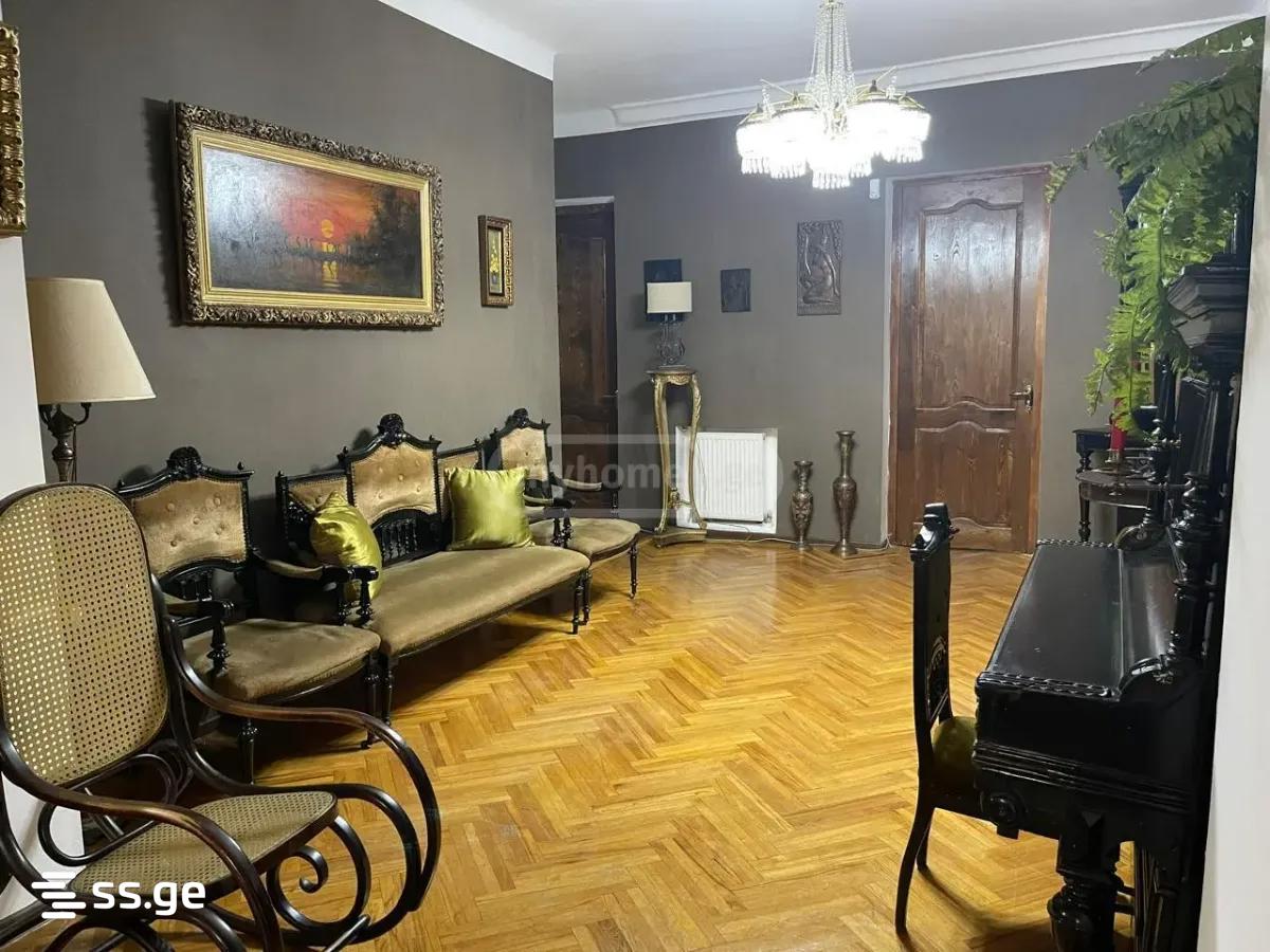 a.wereTlis avenue - 5 rooms