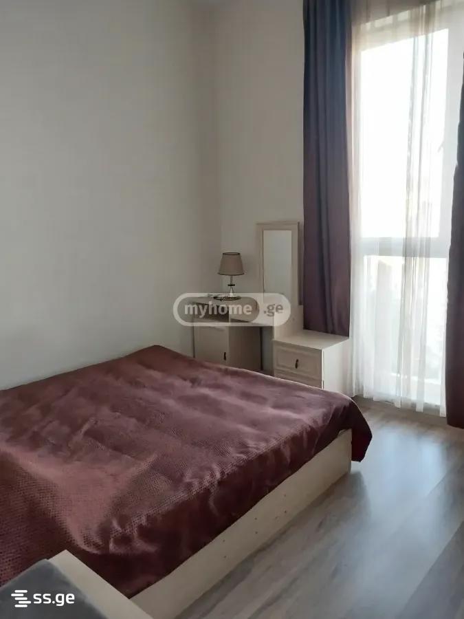 Bob walsh st. - 2 rooms