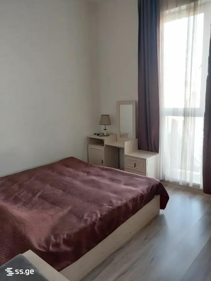 Bob walsh st. - 3 rooms