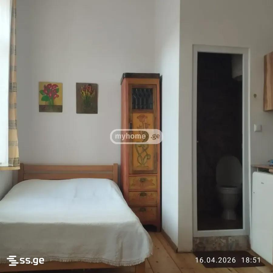 M. Tsinamdzghvrishvili  3 - 1 rooms