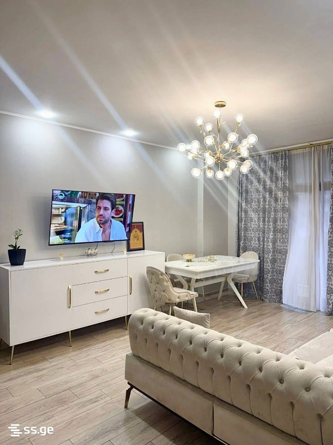 100 - 3 rooms