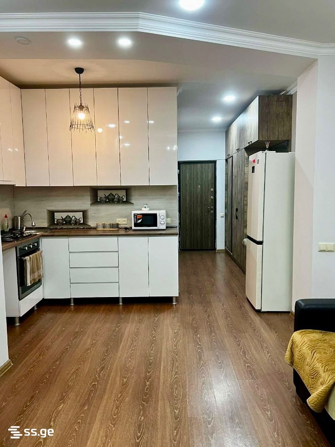 6 - 3 rooms