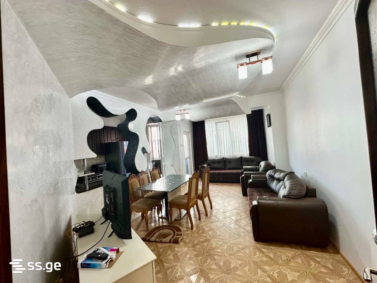 M. Lermontov Street 31 - 7 rooms