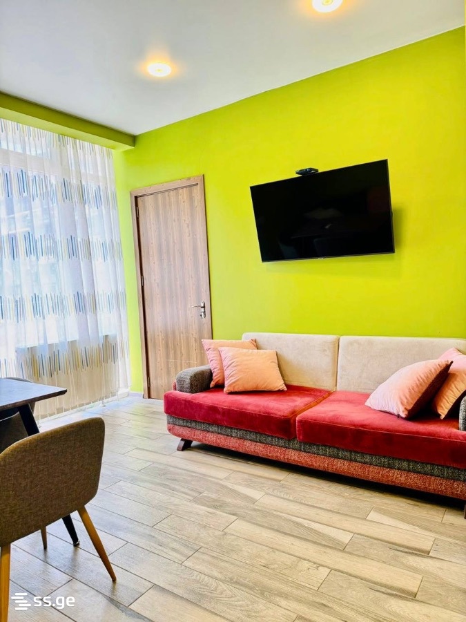 Khimshiashvili st. 4 - 3 rooms