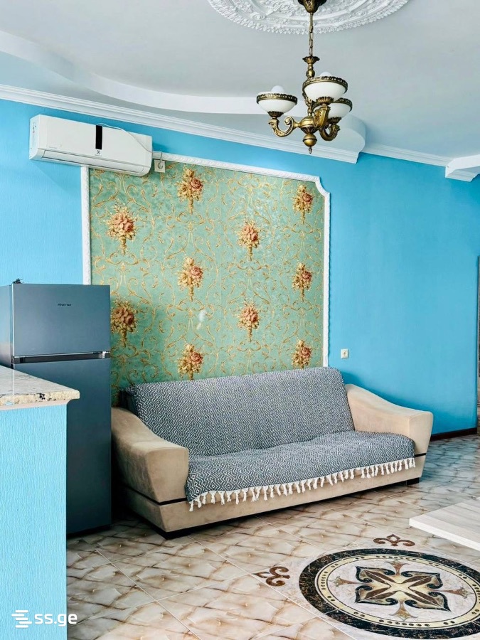 Khimshiashvili st. 4 - 3 rooms