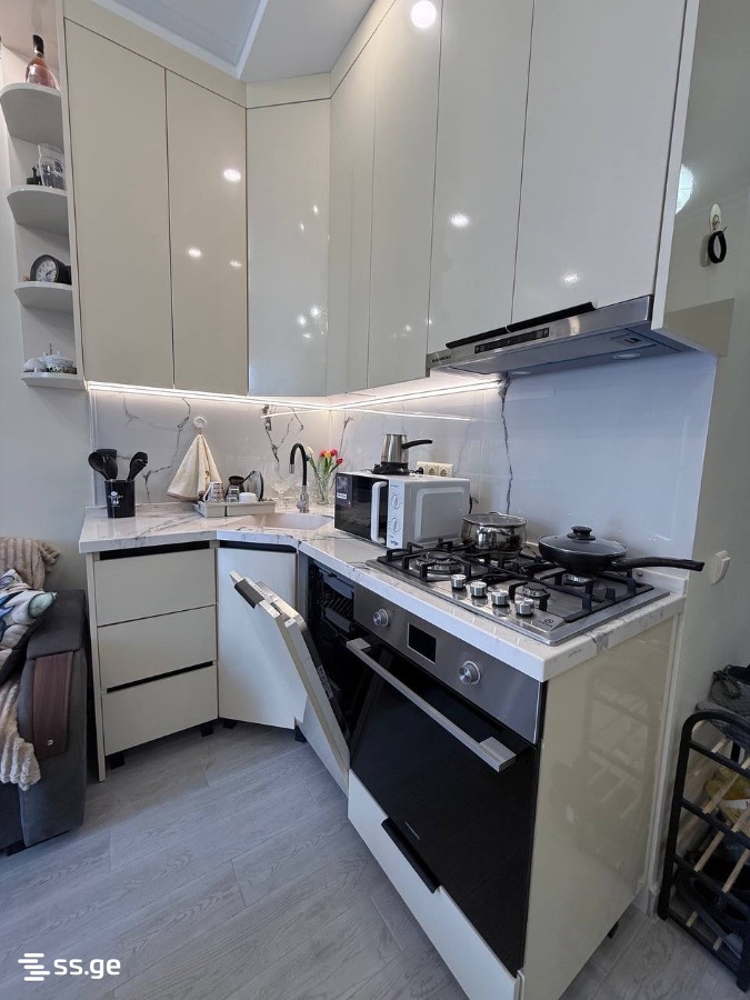 Ketevan Tsamebuli St. 18 - 3 rooms