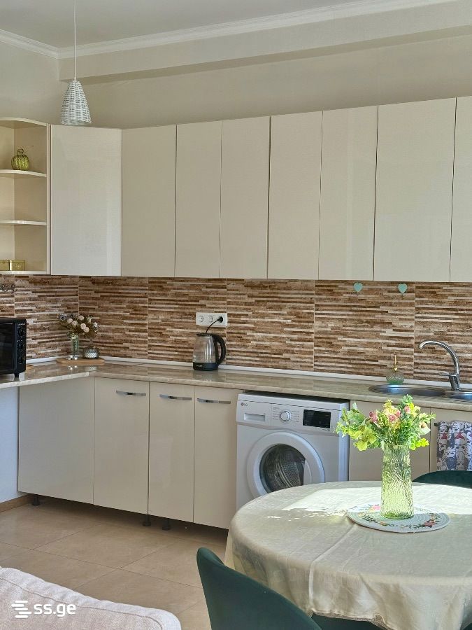 Mirian Mephe st. - 3 rooms