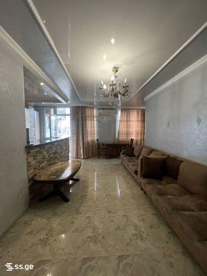 Leonidze st. 5 - 3 rooms