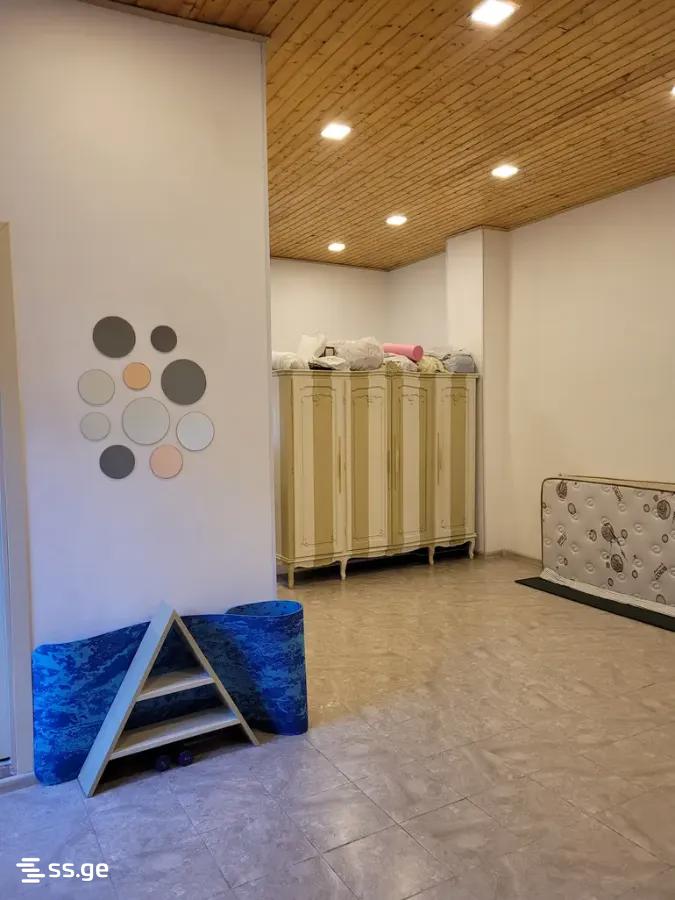 V. Topuridze st. 0 - 1 rooms