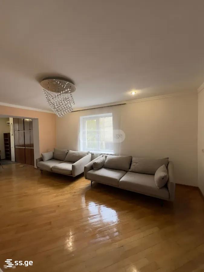 a.wereTlis avenue 69 - 4 rooms