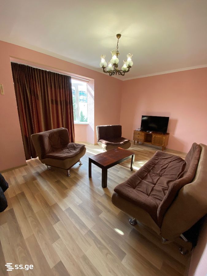 R. Chkhikvadze st. 9 - 4 rooms
