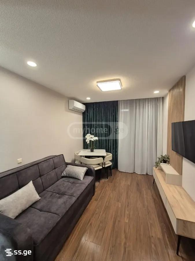 6 - 2 rooms