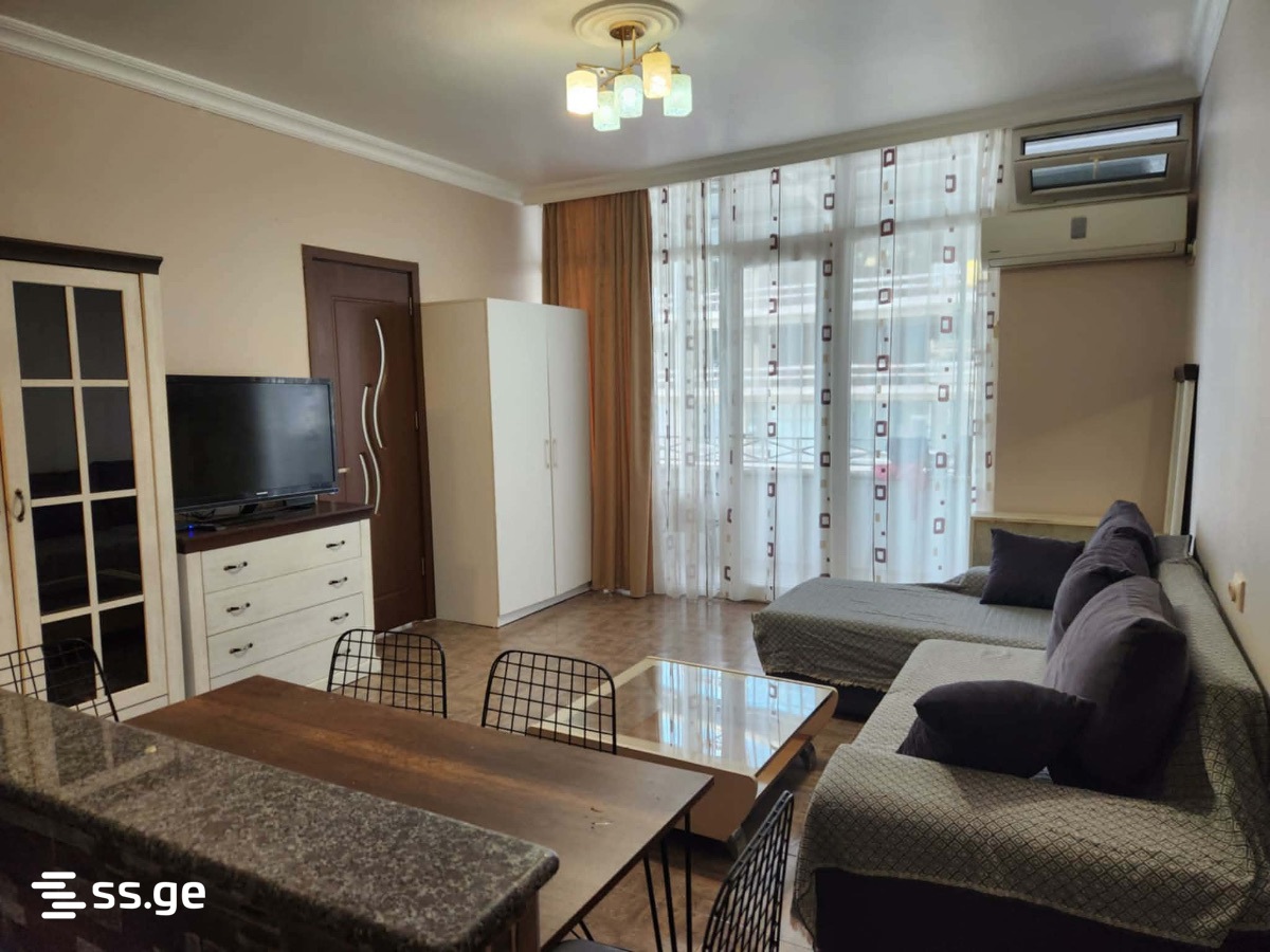 4 - 2 rooms