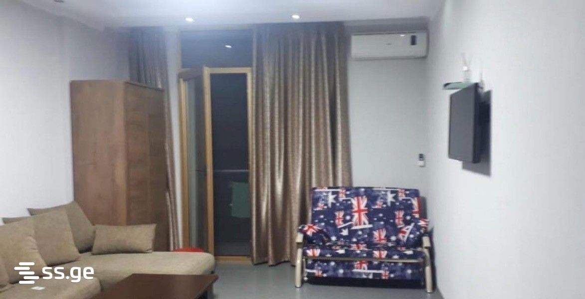 4 - 2 rooms