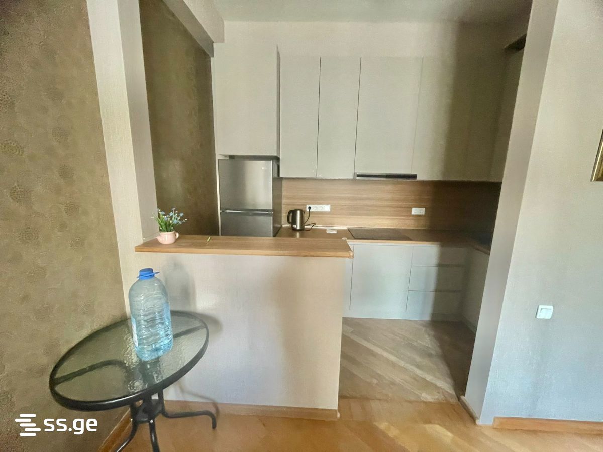 paliashvili st. 9 - 4 rooms