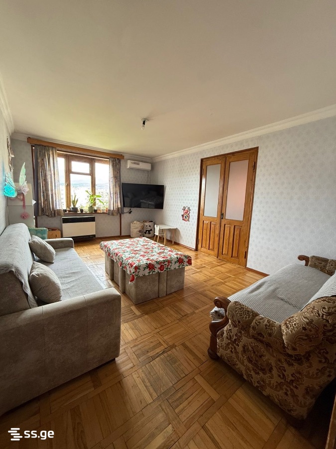 Dumbadze St. 23 - 2 rooms
