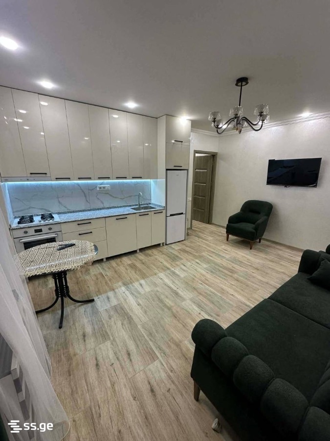 Ketevan Tsamebuli St. 35 - 3 rooms