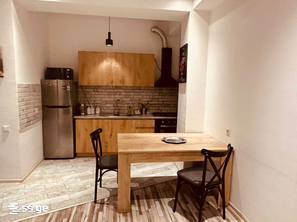 Taktakishvili St 12 - 2 rooms