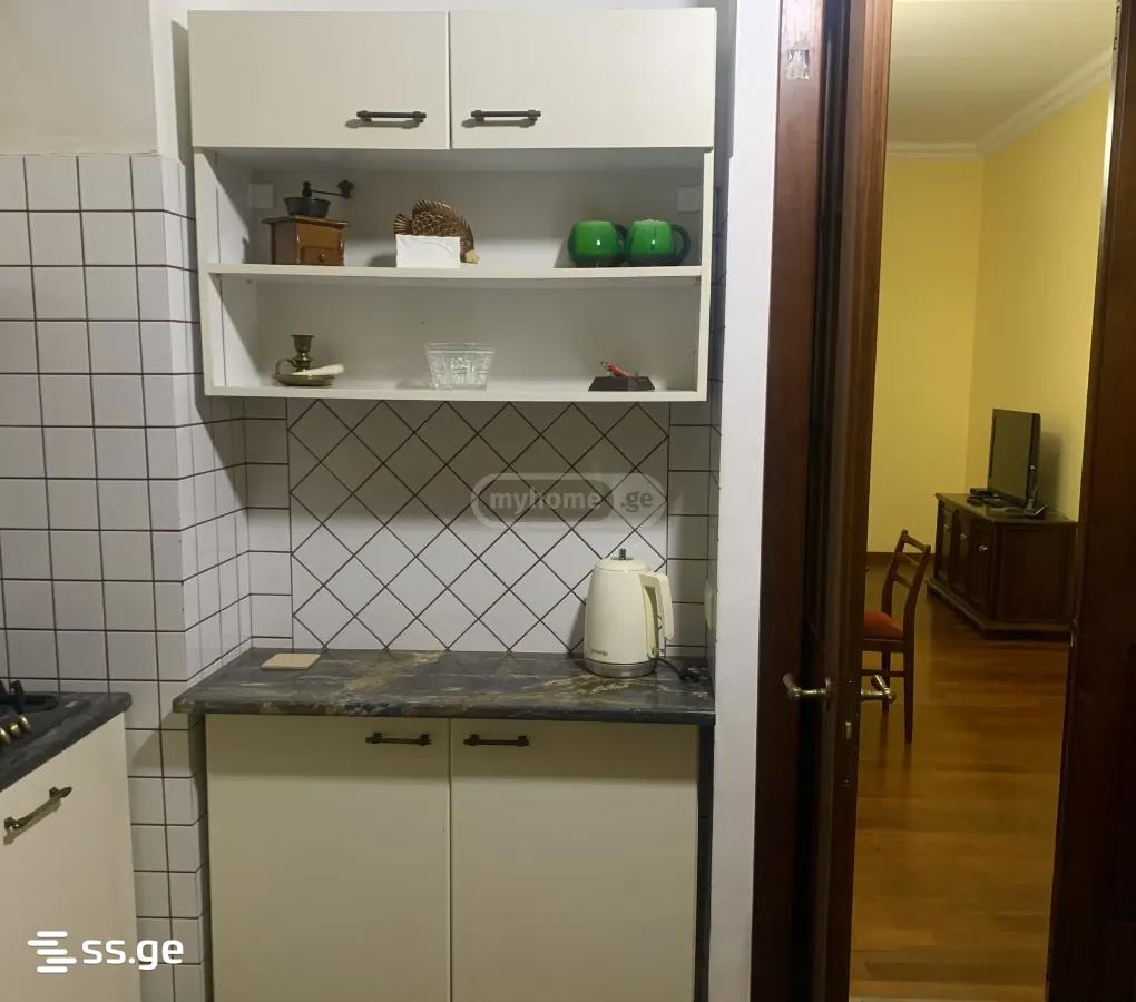 pekini st. 33 - 3 rooms
