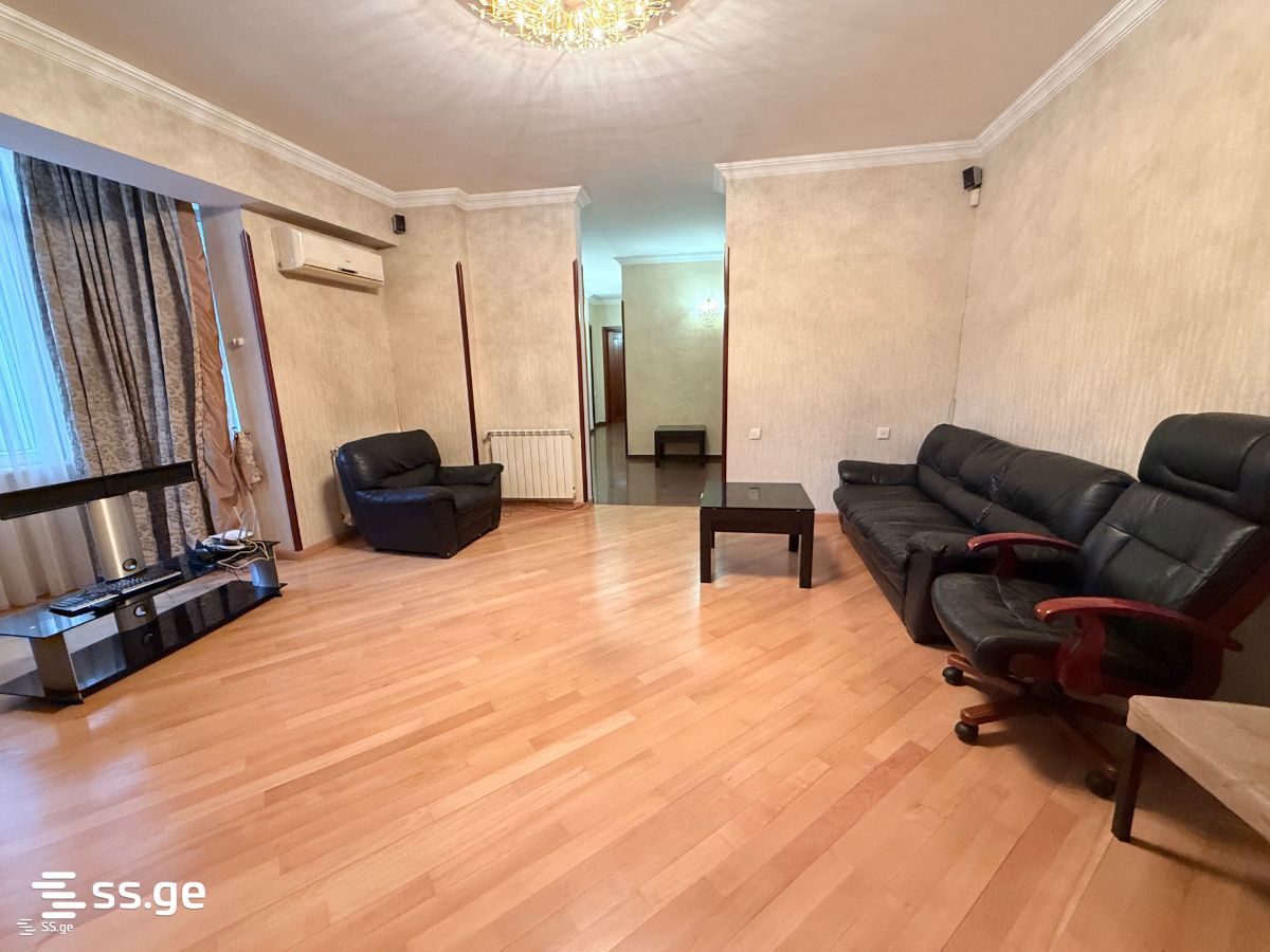 s. cincadze st 45 - 7 rooms