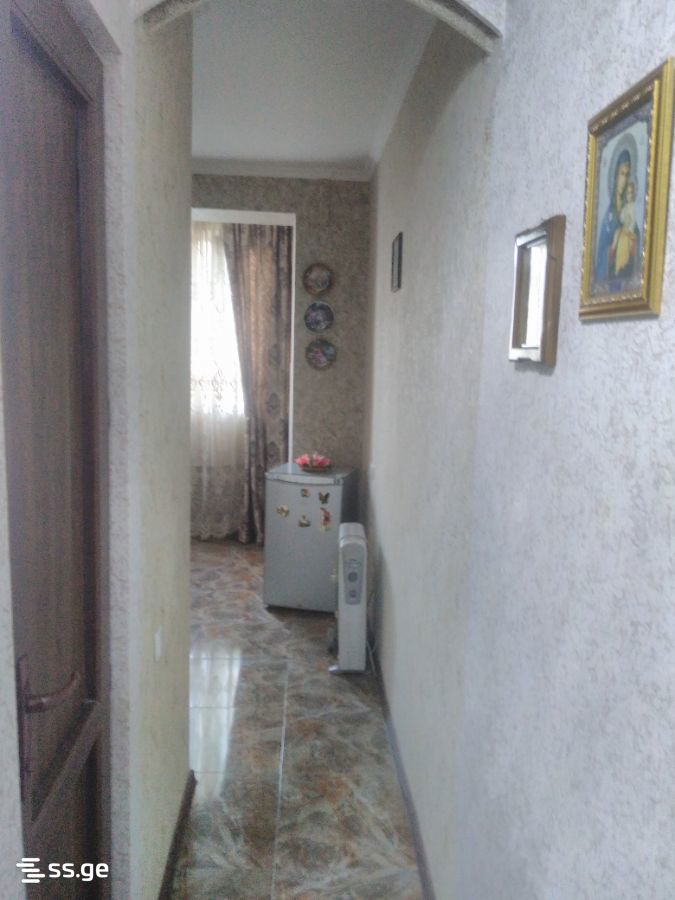 Beri Gabriel Salosi Ave. მე-5 შესახვევი - 1 rooms
