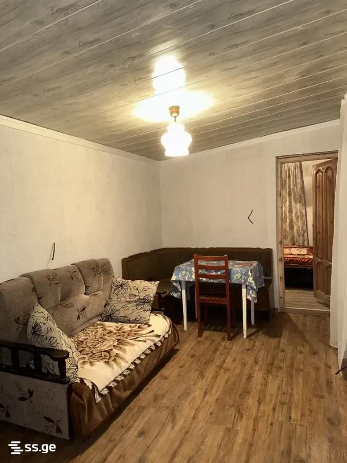 tskalsadeni st. 3 - 2 rooms