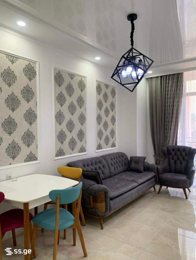84 - 3 rooms