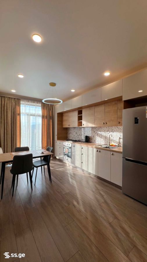 Khergiani st. 11 - 3 rooms