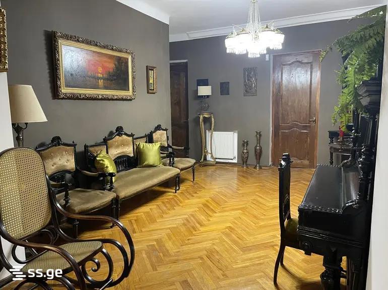 a.wereTlis avenue - 5 rooms